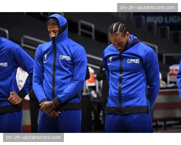 快船攻防稳定性不足成短板 伦纳德单核带队难复当年之勇